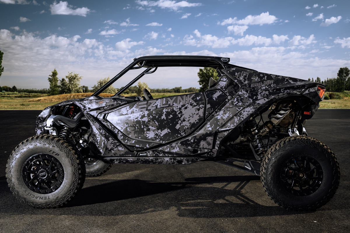 Can-Am Maverick R Trucker Cage | Vent Racing Technologies
