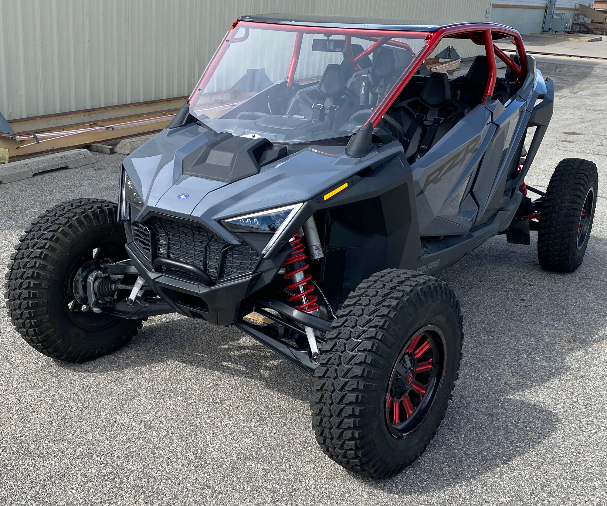 PRO FULL POLY-CARBONATE WINDSHIELD